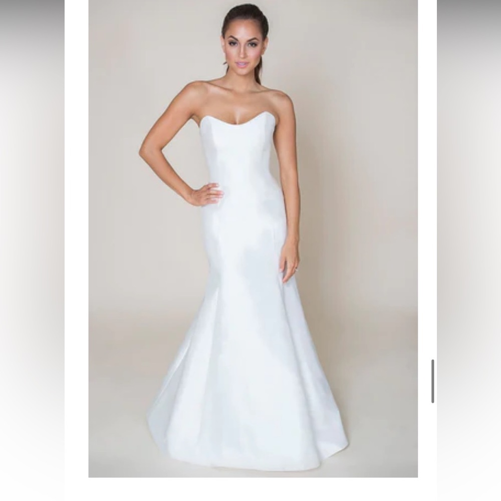 Heidi Elnora Build a bride custom dress. Coco Marie skirt Sophie Paulette bodice